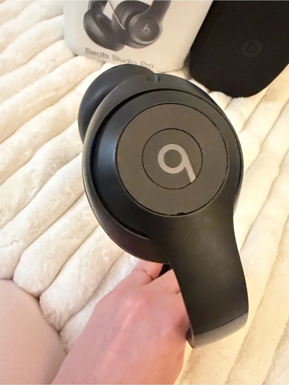 Beats Studio Pro Wireless Headphones - Black